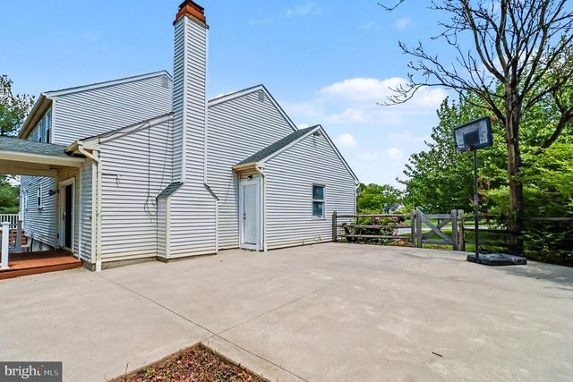 102 HEATHER HILL DR, Downingtown, PA 19335