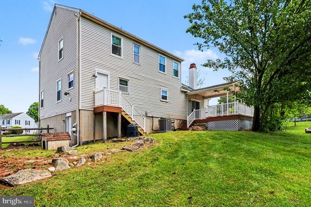 102 HEATHER HILL DR, Downingtown, PA 19335