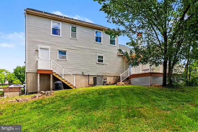 102 HEATHER HILL DR, Downingtown, PA 19335