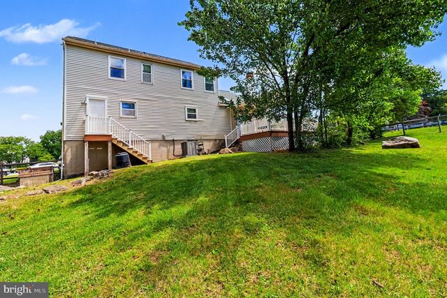 102 HEATHER HILL DR, Downingtown, PA 19335