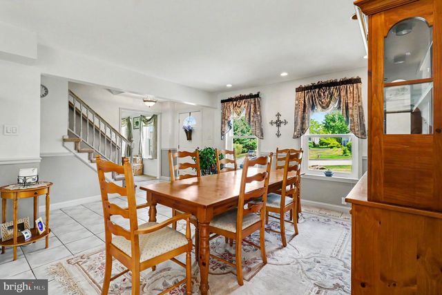 102 HEATHER HILL DR, Downingtown, PA 19335