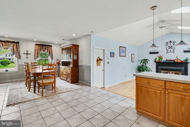 102 HEATHER HILL DR, Downingtown, PA 19335