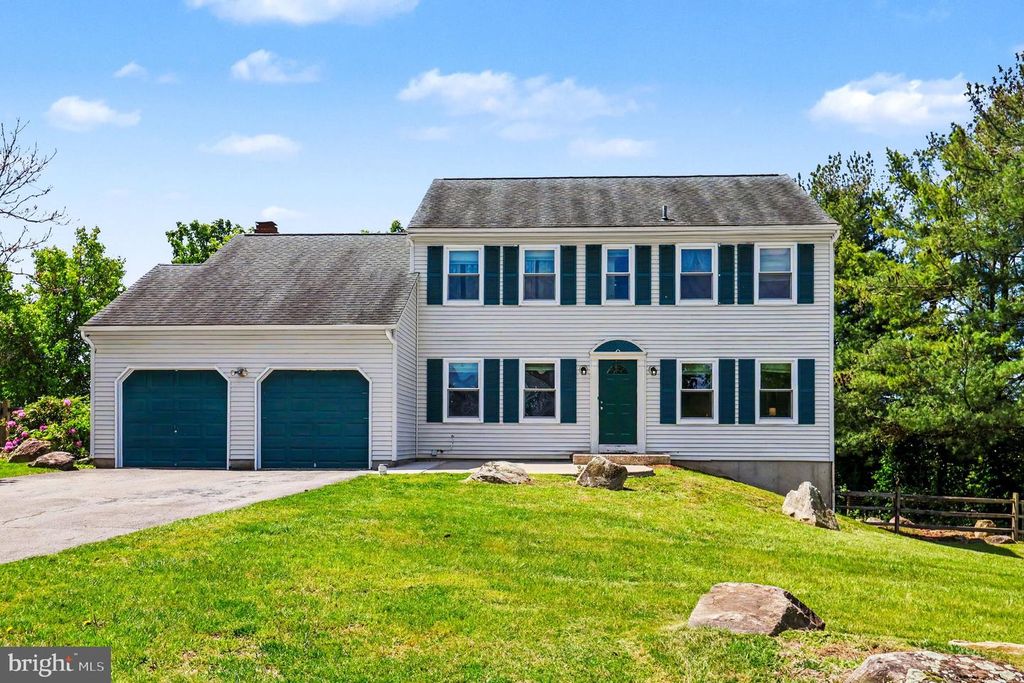 102 HEATHER HILL DR, Downingtown, PA 19335