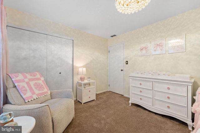 40 BEAVER RUN RD, Downingtown, PA 19335