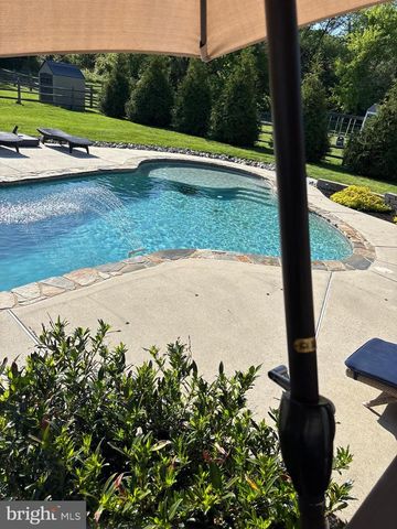 40 BEAVER RUN RD, Downingtown, PA 19335