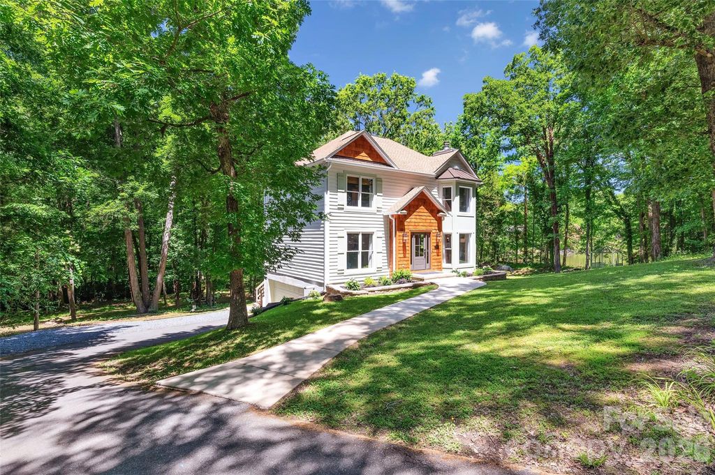 1433 Lurecliff Place, Fort Mill, SC 29708