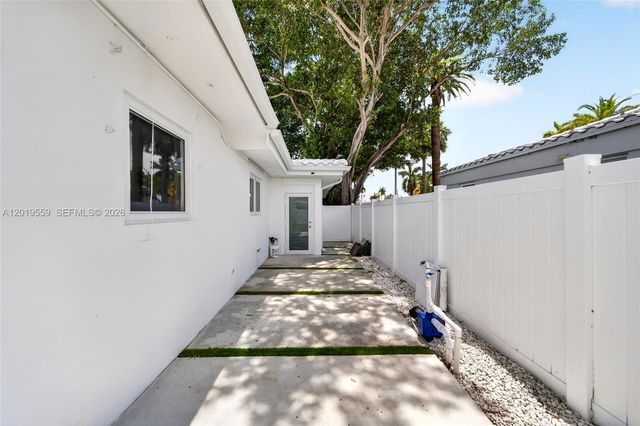 1619 Hollywood Blvd, Hollywood, FL 33020