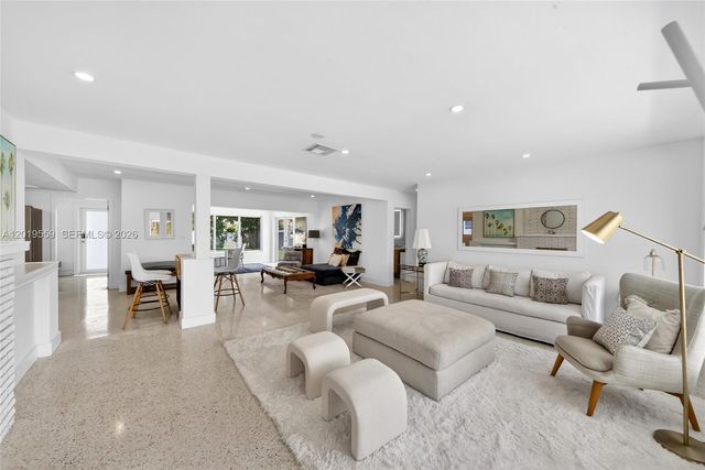1619 Hollywood Blvd, Hollywood, FL 33020