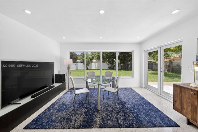 1619 Hollywood Blvd, Hollywood, FL 33020