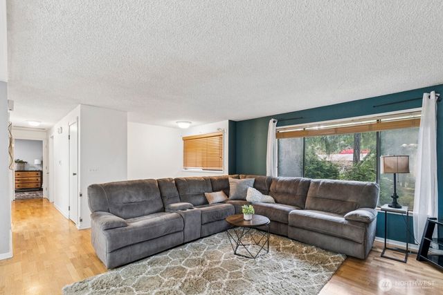 8914 Homestead Avenue NE, Olympia, WA 98516