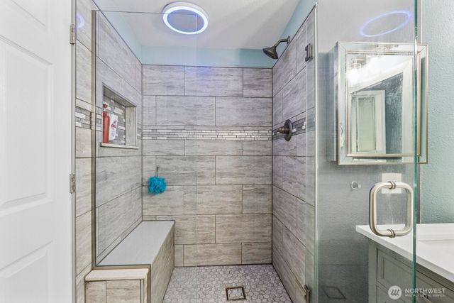 8914 Homestead Avenue NE, Olympia, WA 98516