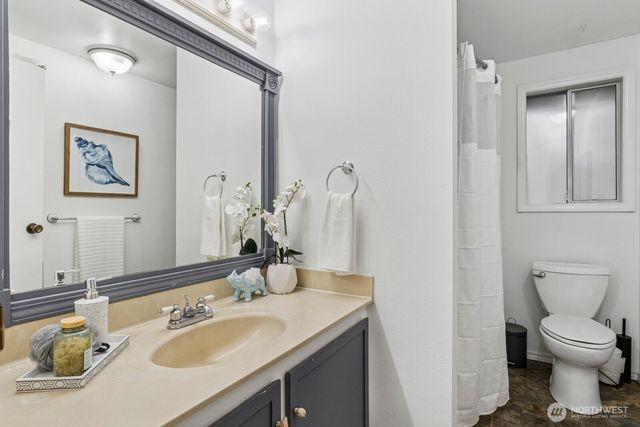 8914 Homestead Avenue NE, Olympia, WA 98516