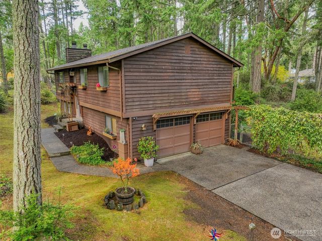 8914 Homestead Avenue NE, Olympia, WA 98516