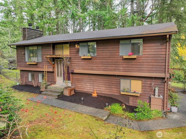 8914 Homestead Avenue NE, Olympia, WA 98516