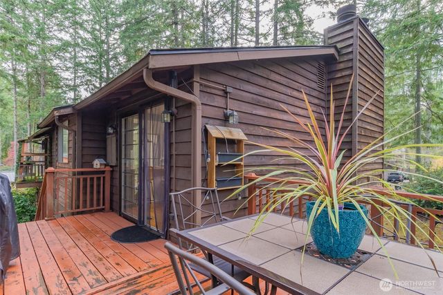 8914 Homestead Avenue NE, Olympia, WA 98516