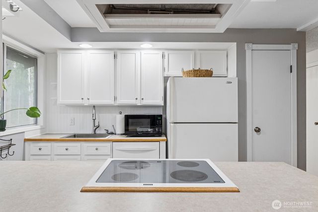 8914 Homestead Avenue NE, Olympia, WA 98516