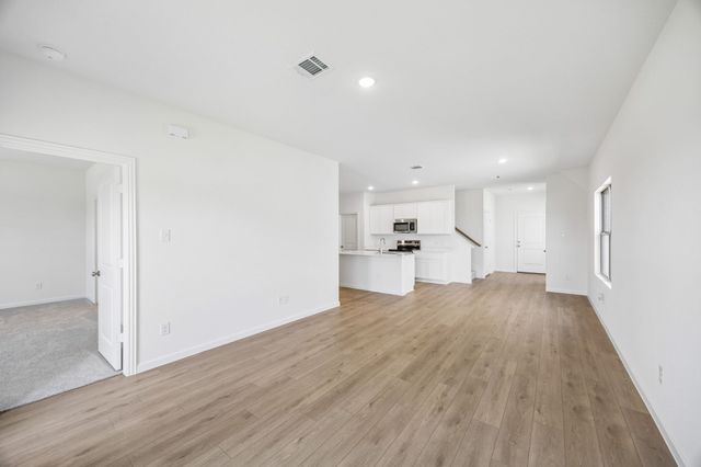 824 Hillcrest Boulevard, Princeton, TX 75407