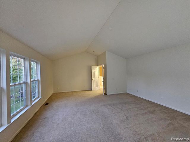 8350 Thornhill Drive, Ypsilanti, MI 48197