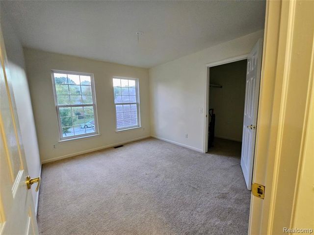 8350 Thornhill Drive, Ypsilanti, MI 48197