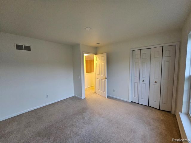 8350 Thornhill Drive, Ypsilanti, MI 48197