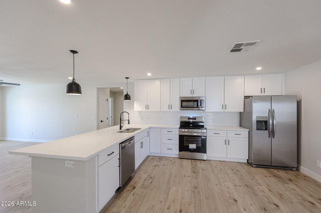 14463 W WENDOVER Drive, Surprise, AZ 85374