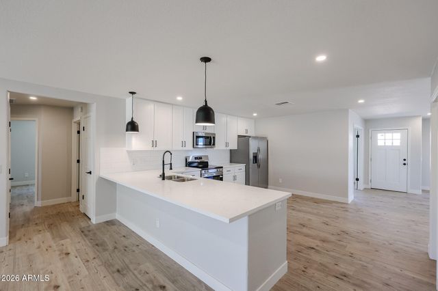 14463 W WENDOVER Drive, Surprise, AZ 85374
