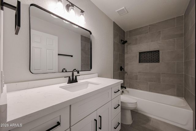 14463 W WENDOVER Drive, Surprise, AZ 85374