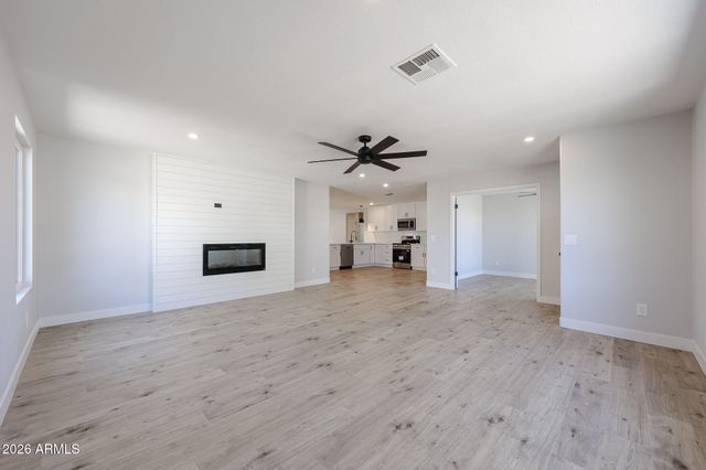 14463 W WENDOVER Drive, Surprise, AZ 85374