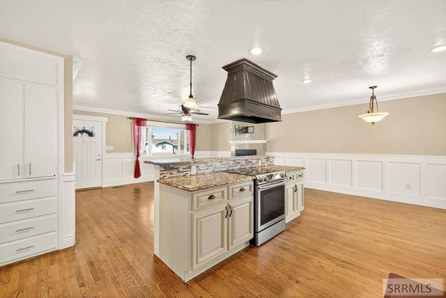 69 S 1200 W, Blackfoot, ID 83221