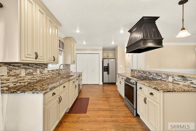 69 S 1200 W, Blackfoot, ID 83221