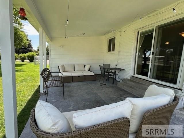 69 S 1200 W, Blackfoot, ID 83221