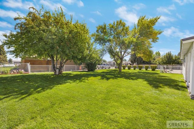 69 S 1200 W, Blackfoot, ID 83221