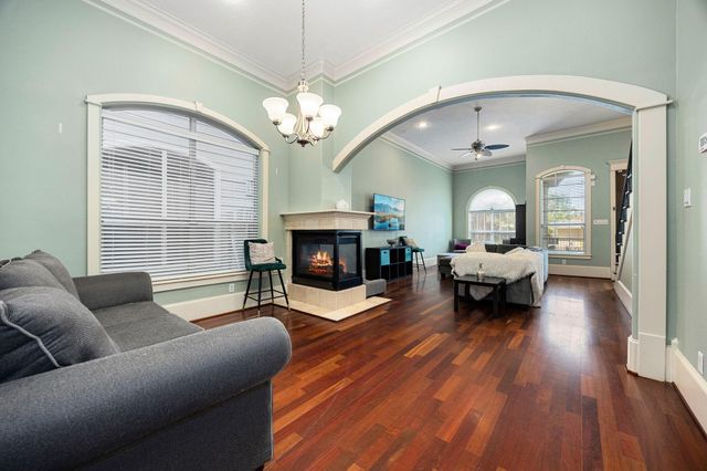 843 W 21st Street B, Houston, TX 77008