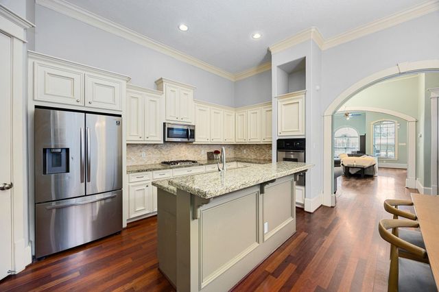 843 W 21st Street B, Houston, TX 77008