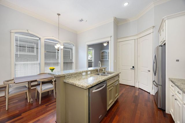 843 W 21st Street B, Houston, TX 77008