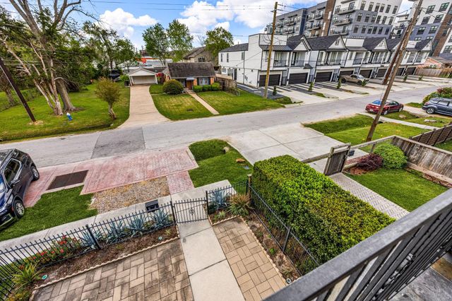 843 W 21st Street B, Houston, TX 77008