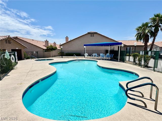 304 Crosswind Way, Las Vegas, NV 89145