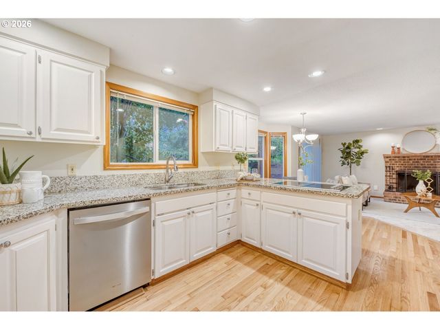 14775 Sw GULL Dr, Beaverton, OR 97007