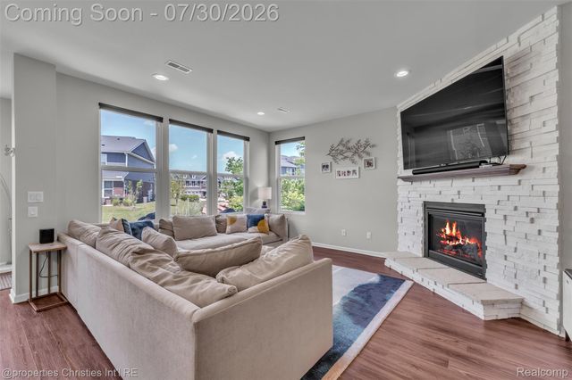 43626 Chancellor Lane, Novi, MI 48375