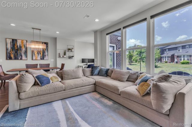 43626 Chancellor Lane, Novi, MI 48375