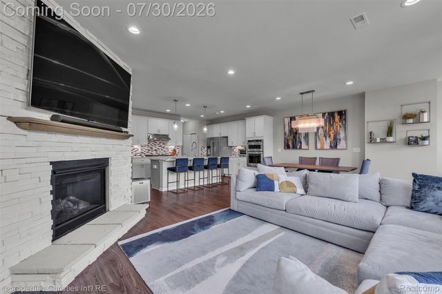 43626 Chancellor Lane, Novi, MI 48375