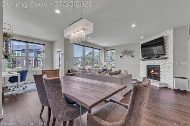43626 Chancellor Lane, Novi, MI 48375