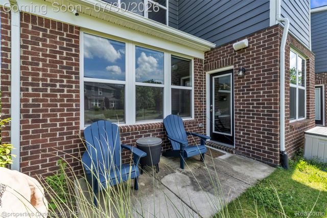 43626 Chancellor Lane, Novi, MI 48375