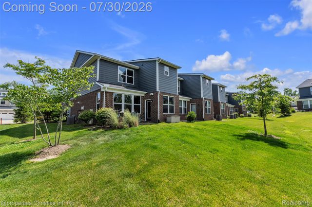 43626 Chancellor Lane, Novi, MI 48375