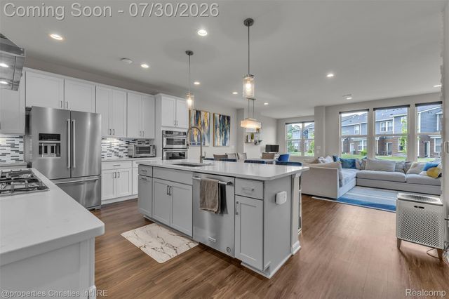 43626 Chancellor Lane, Novi, MI 48375