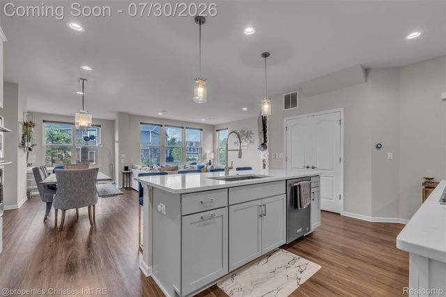 43626 Chancellor Lane, Novi, MI 48375