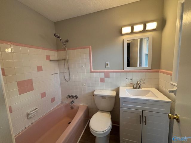 11209 Maplecrest Drive, Huntsville, AL 35803