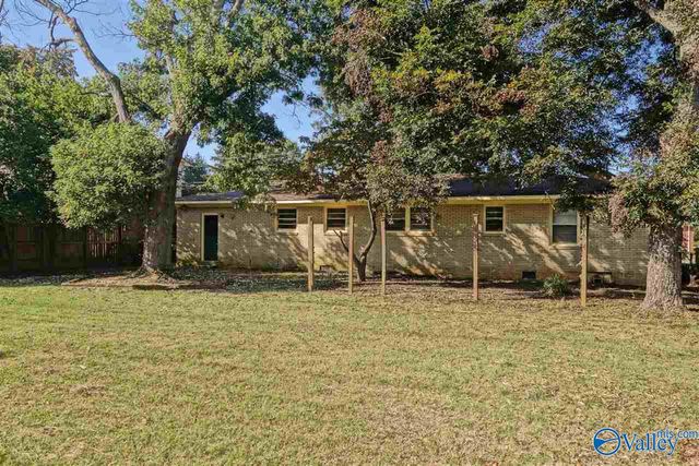11209 Maplecrest Drive, Huntsville, AL 35803