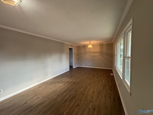 11209 Maplecrest Drive, Huntsville, AL 35803
