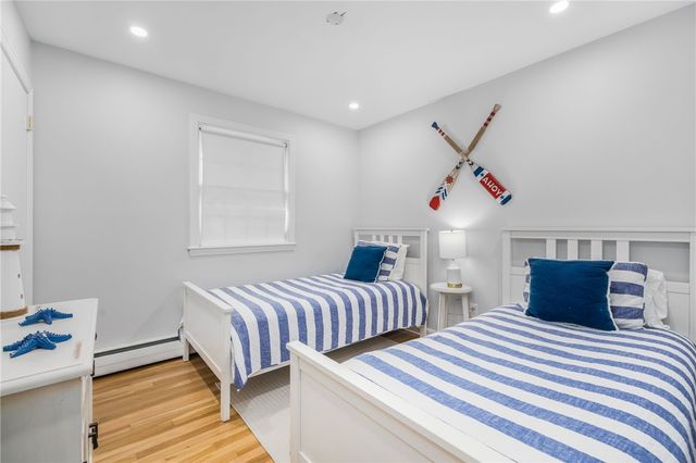 384 Valley Road, Middletown, RI 02842